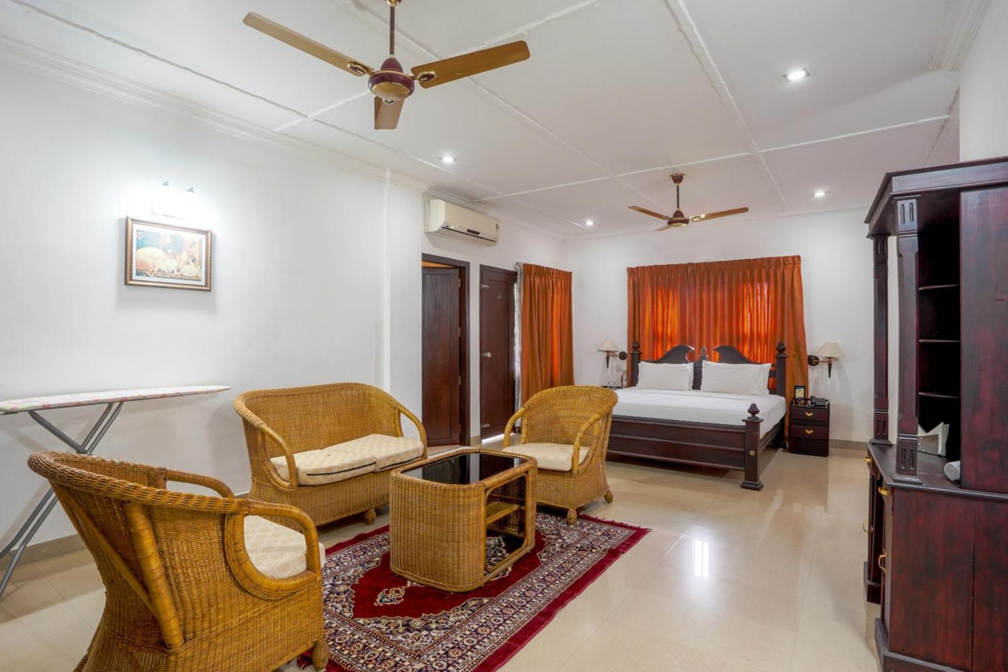 Palette Resorts- Tapovan Green County Thattakād Exterior foto