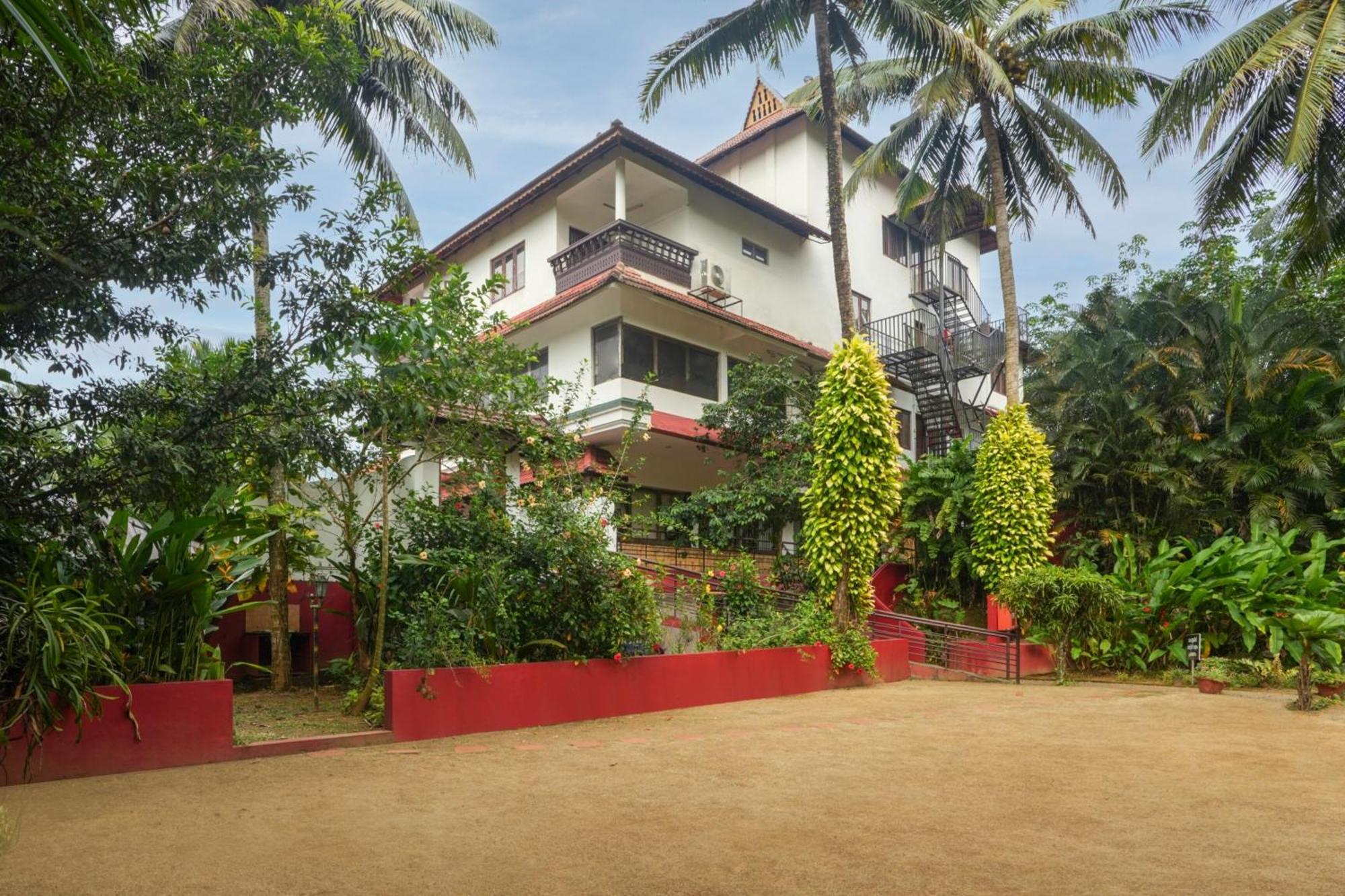 Palette Resorts- Tapovan Green County Thattakād Exterior foto