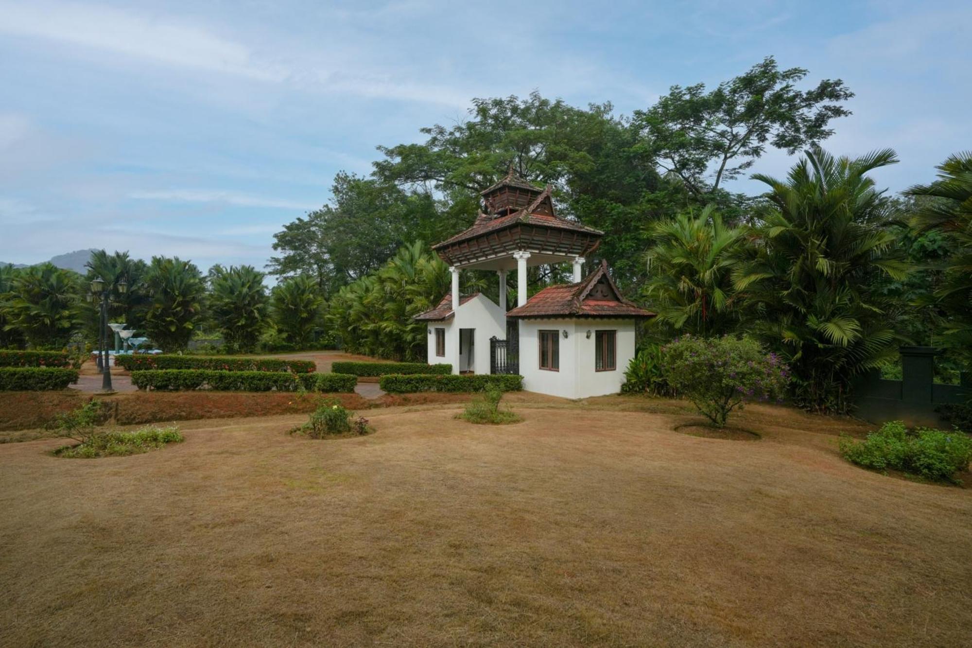Palette Resorts- Tapovan Green County Thattakād Exterior foto